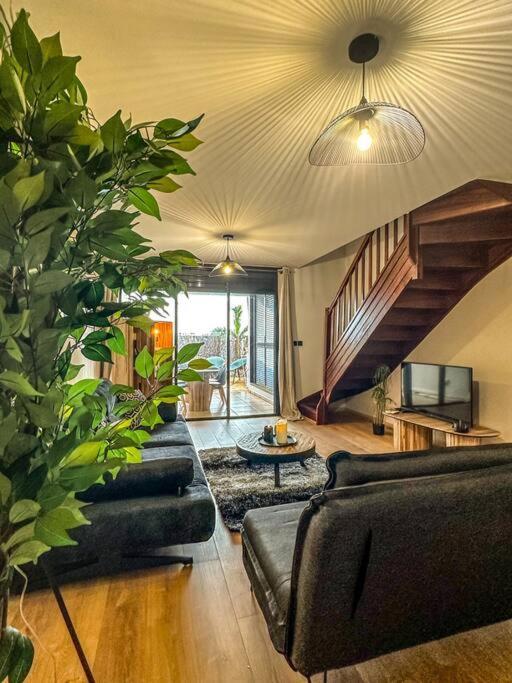 La Villa Luna And Spa 라 포세시옹 외부 사진